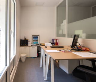Bureau privé 10 m² 2 postes Location bureau Rue de la République Marseille 13002 - photo 3